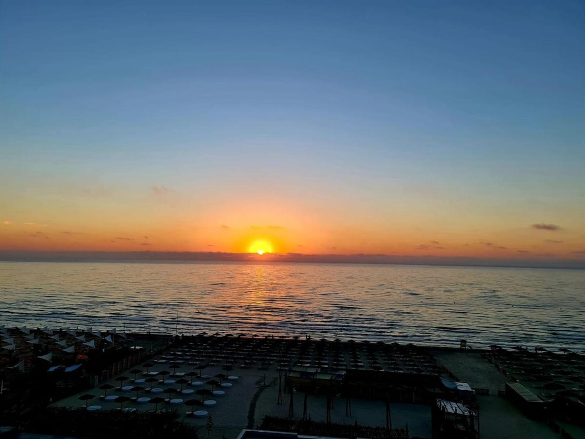 Mario Apartamente - Romantic Mamaia Eksteriør bilde